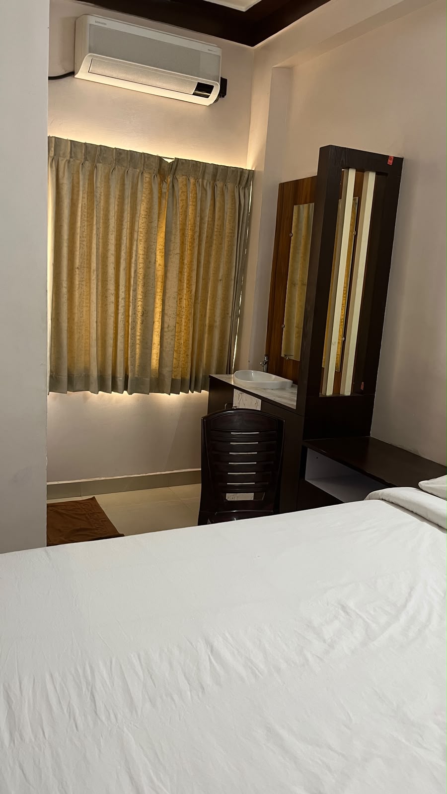 Deluxe Room Photo 4